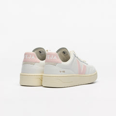V-90 LEATHER WHITE PETALE | VEJA NEAR ME