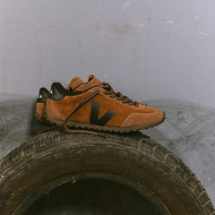 GT SUEDE COGNAC BLACK | VEJA SALE
