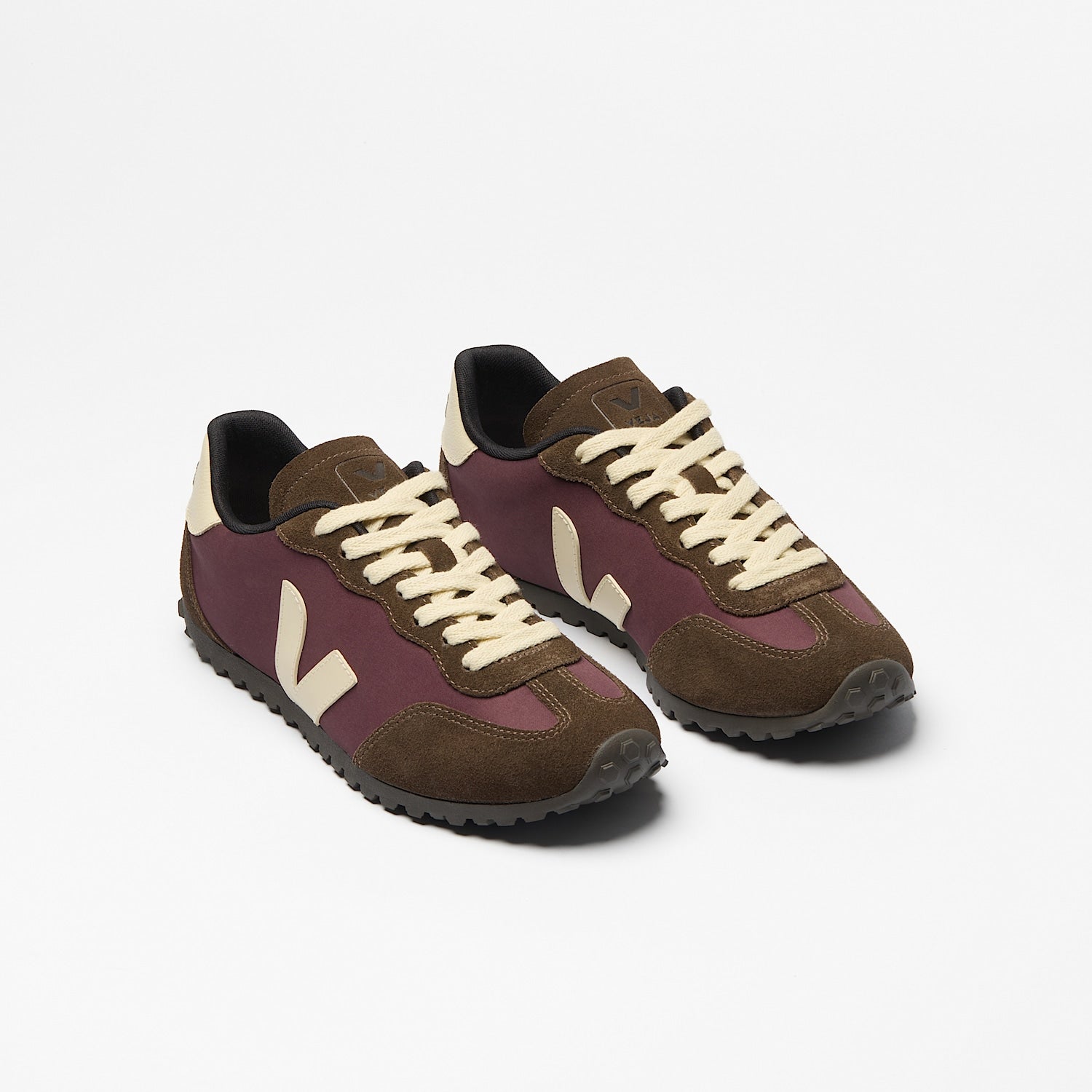 GT NOLYN AMARANTE BUTTER | VEJA FOR SALE