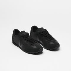 GT NOLYN FULL BLACK | VEJA US