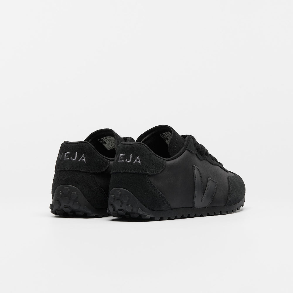 GT NOLYN FULL BLACK | VEJA US