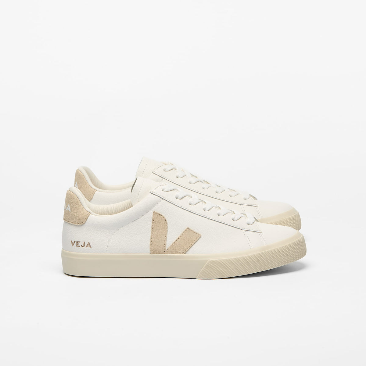 CAMPO LEATHER WHITE ALMOND | VEJA SALE