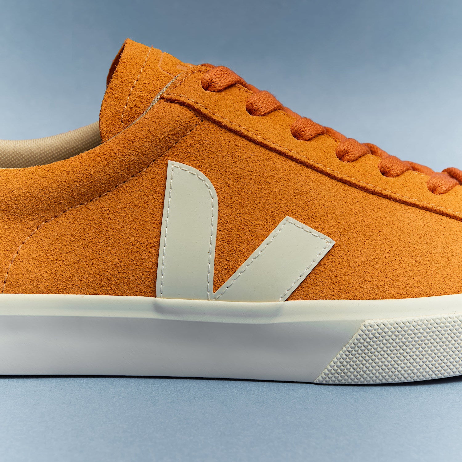 CAMPO SUEDE MANGO PIERRE | VEJA DISCOUNT