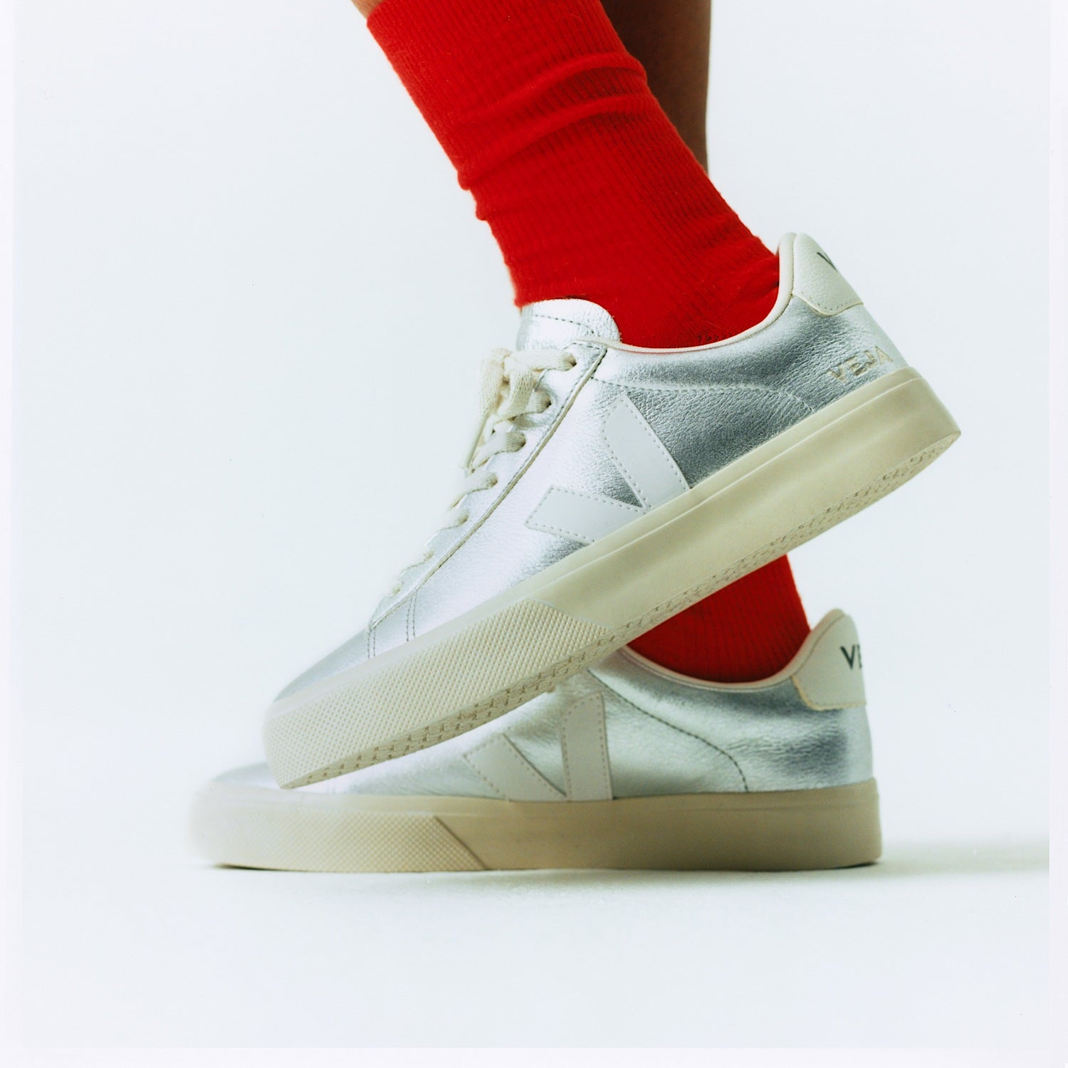 CAMPO LEATHER SILVER WHITE | VEJA SALE