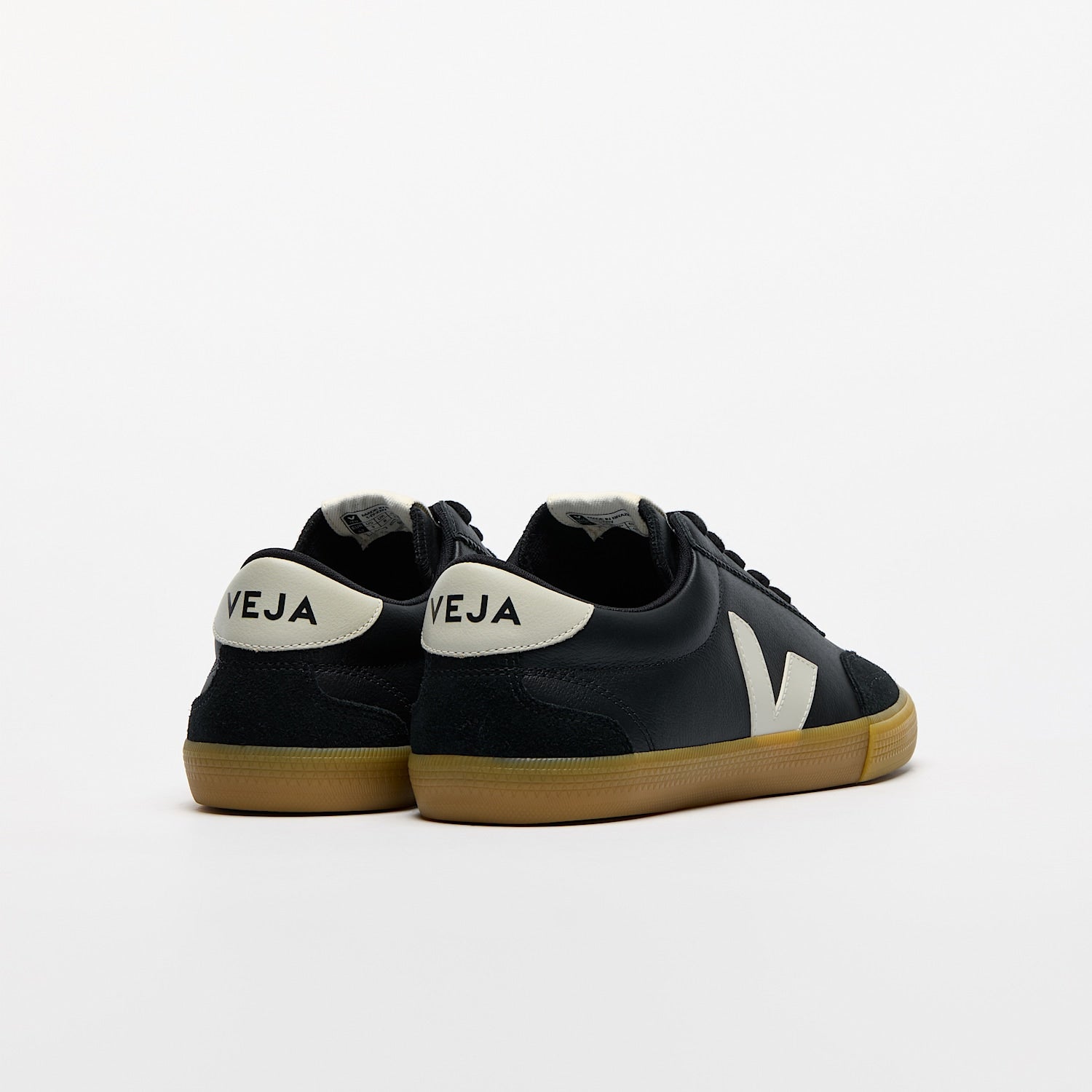 VOLLEY LEATHER BLACK PIERRE | VEJA FOR SALE