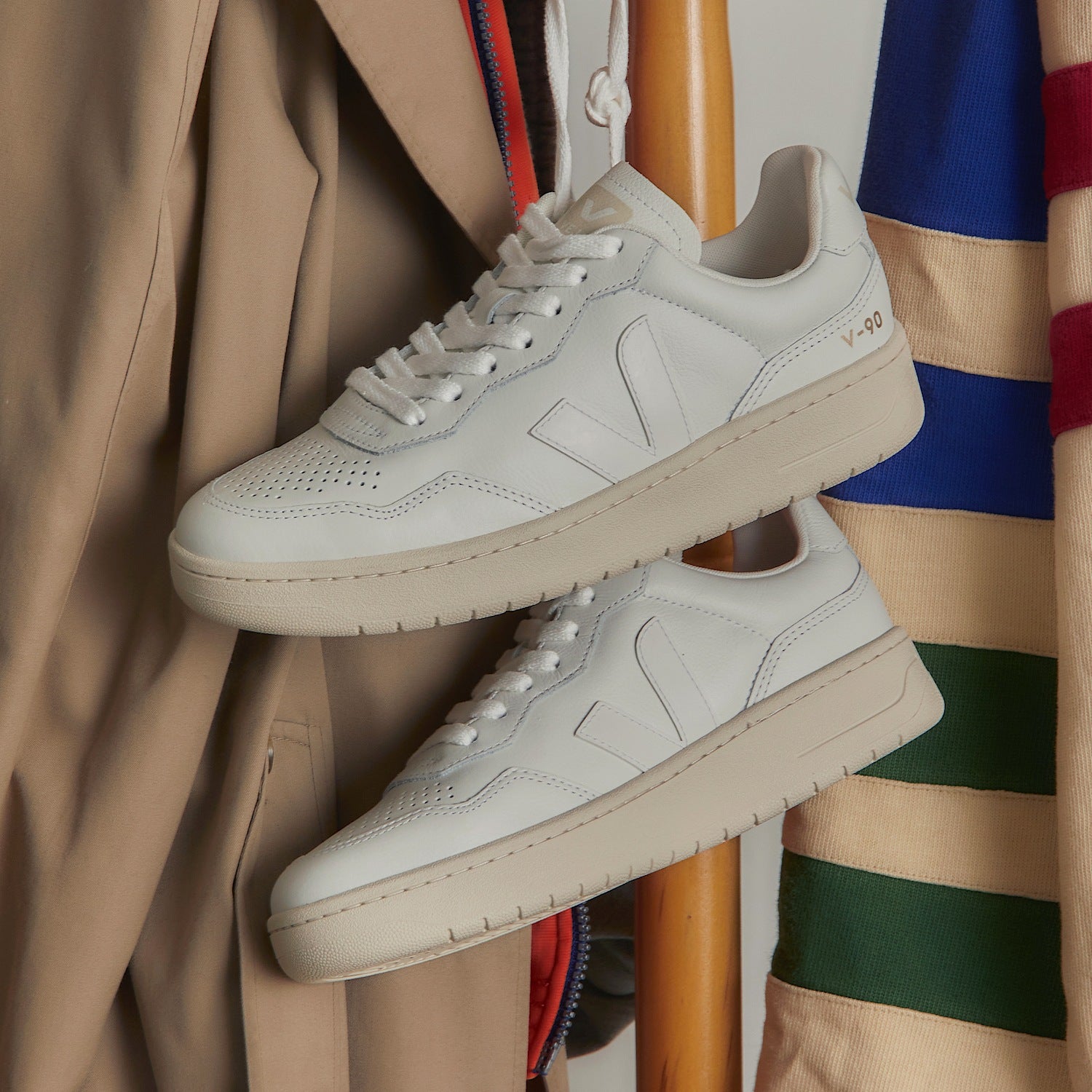 V-90 LEATHER WHITE | VEJA US