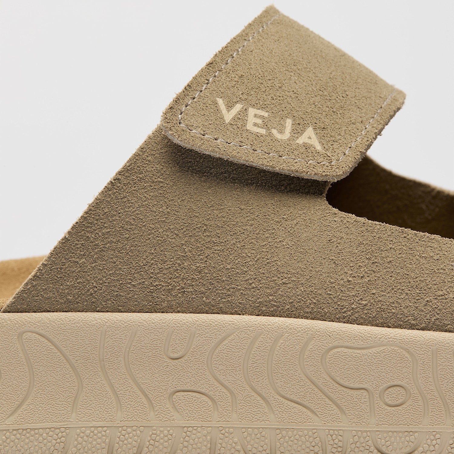 ETNA SUEDE TAUPE ALMOND | VEJA NEAR ME