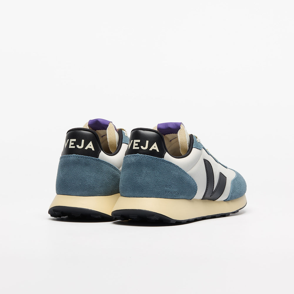 RIO BRANCO II NOLYN NATURAL BLACK CALIFORNIA | VEJA NEAR ME
