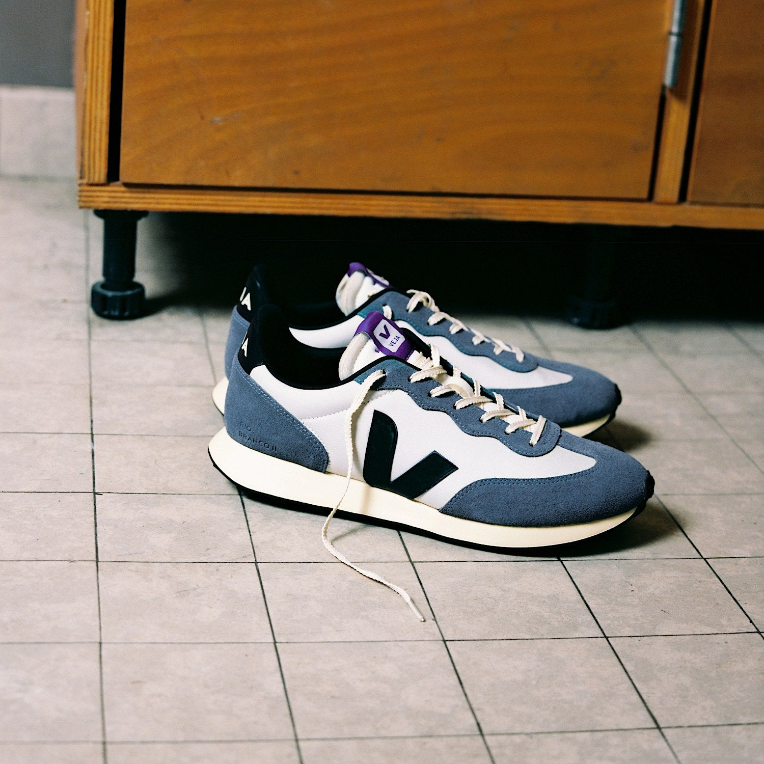 RIO BRANCO II NOLYN NATURAL BLACK CALIFORNIA | VEJA NEAR ME