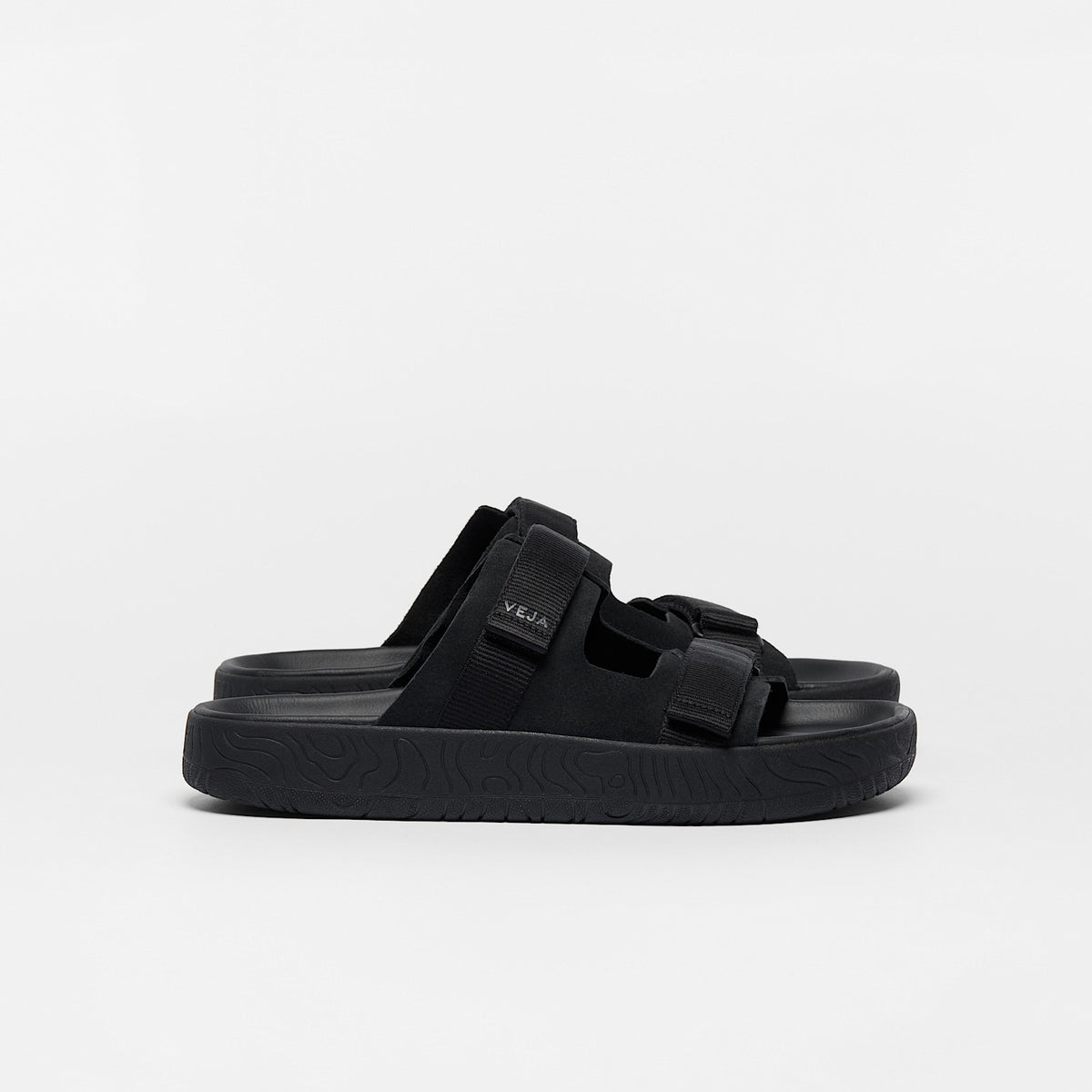 ARPOADOR SUEDE FULL BLACK | VEJA OUTLET