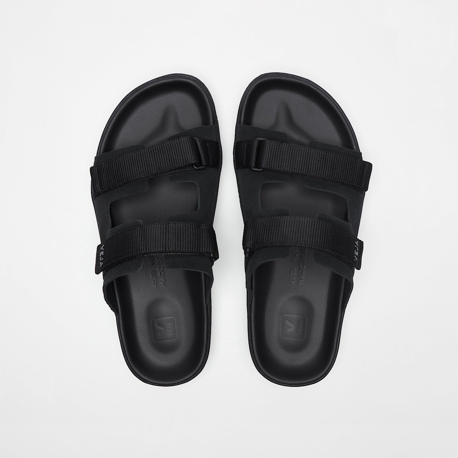 ARPOADOR SUEDE FULL BLACK | VEJA OUTLET