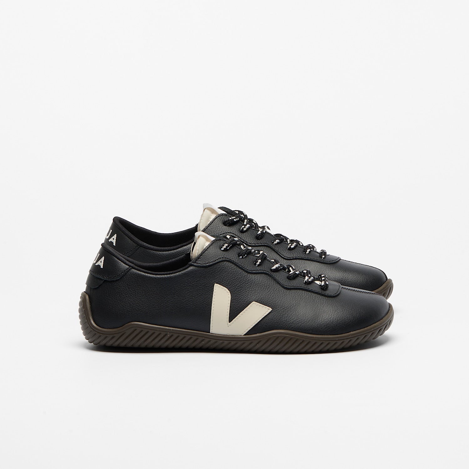 JITSU LEATHER BLACK PIERRE EAGLE | VEJA ONLINE