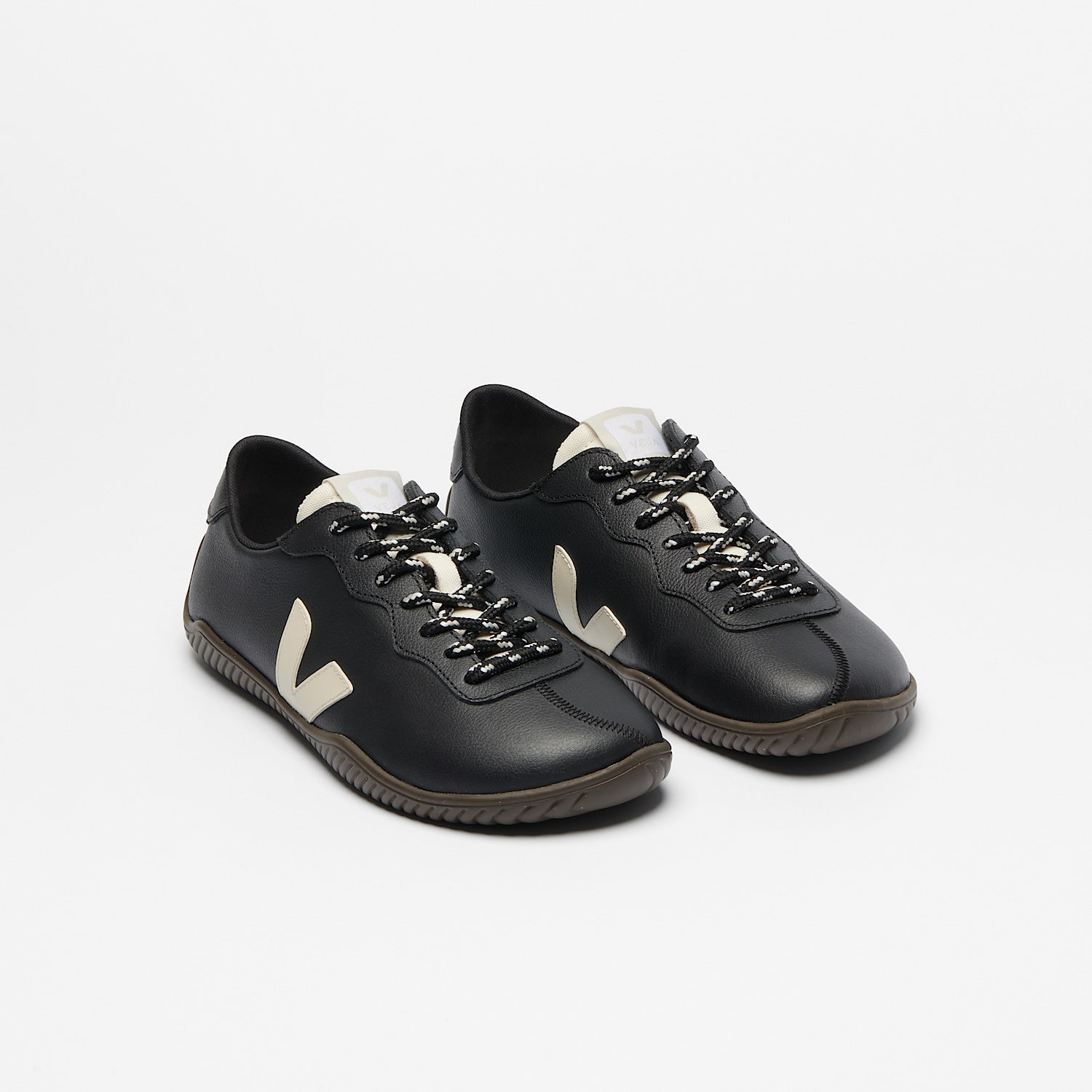 JITSU LEATHER BLACK PIERRE EAGLE | VEJA ONLINE