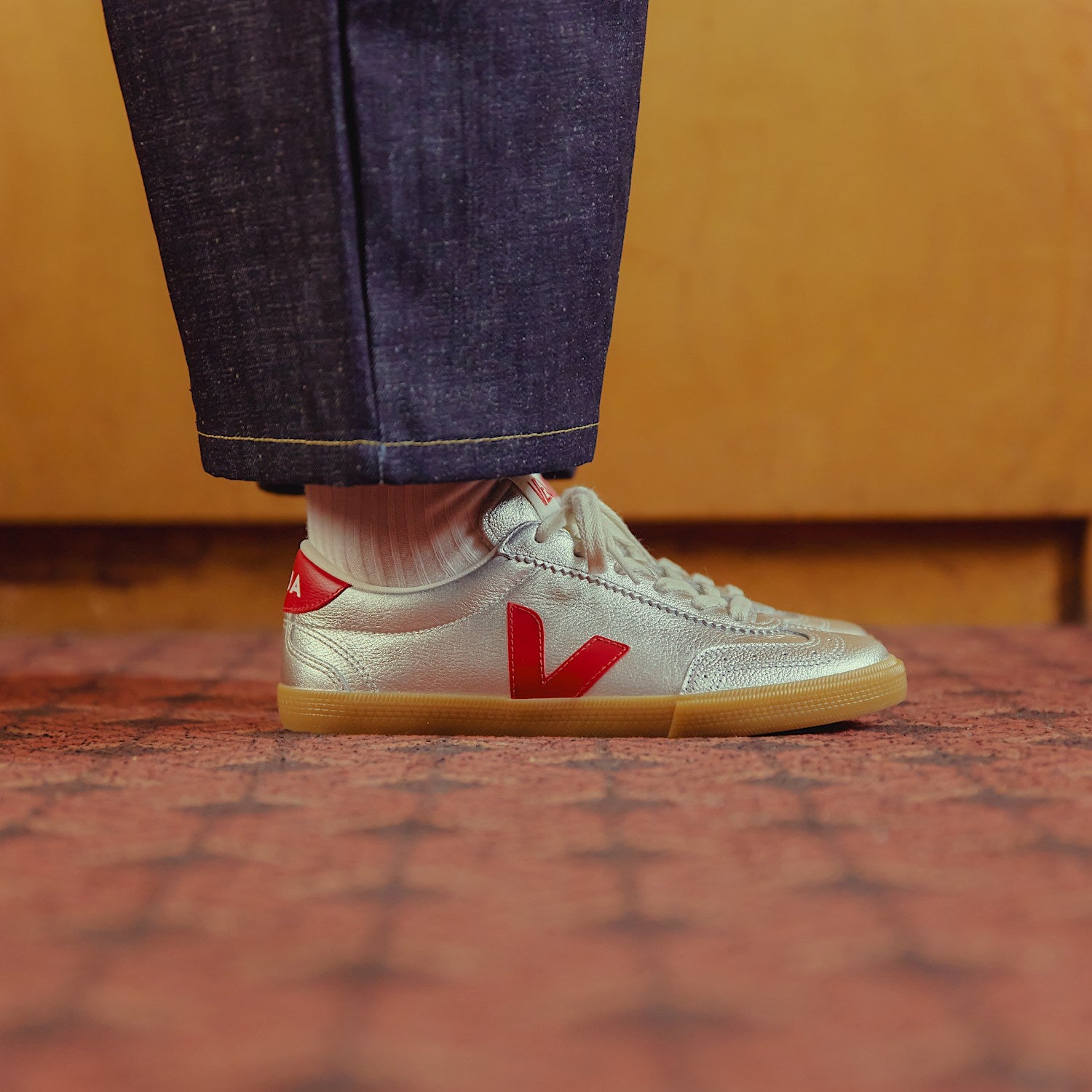 VOLLEY LEATHER SILVER PEPPER | VEJA FOR SALE