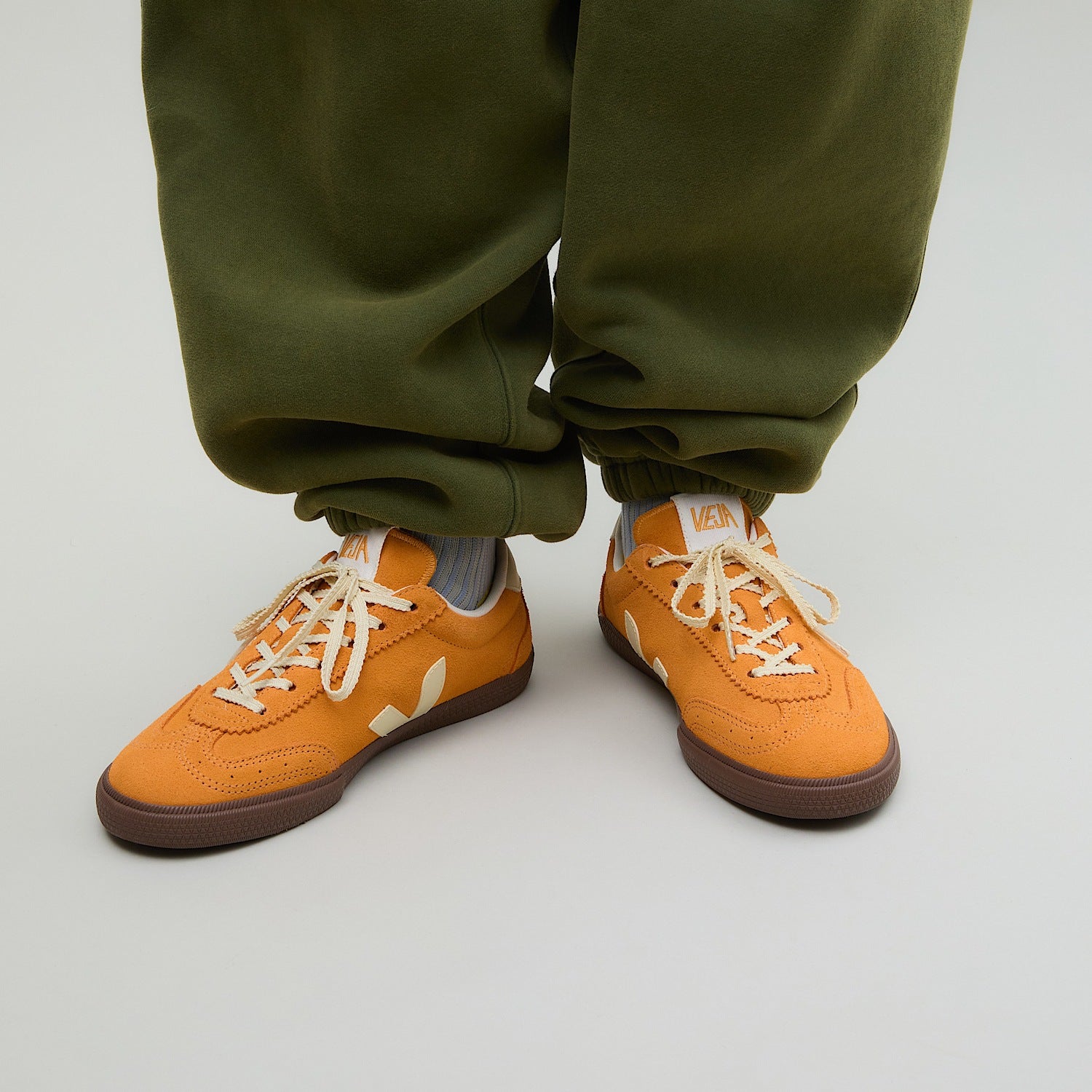 VOLLEY SUEDE MANGO CALCAIRE BARK | VEJA DISCOUNT