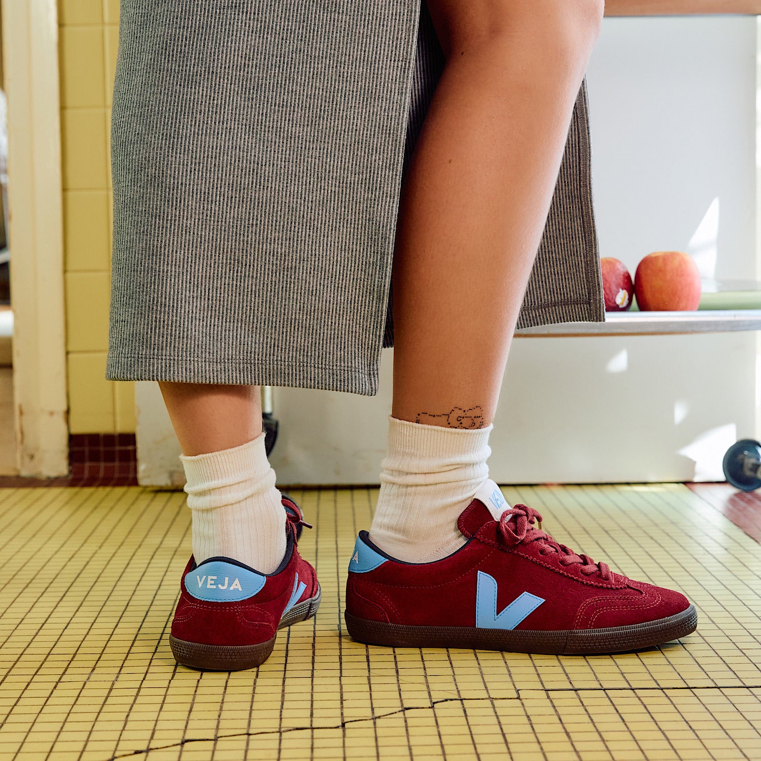 VOLLEY SUEDE GRENAT AQUA EAGLE | VEJA SALE