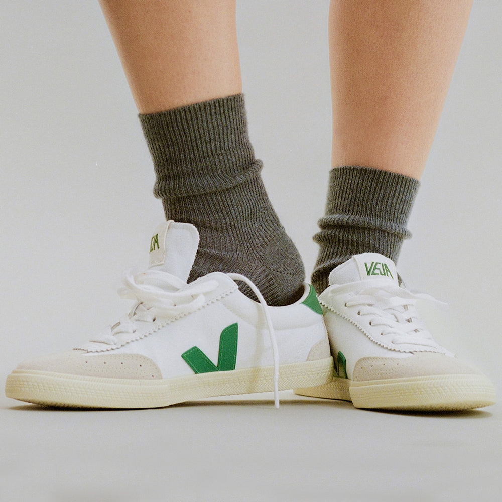 VOLLEY CANVAS WHITE EMERAUDE | VEJA DISCOUNT