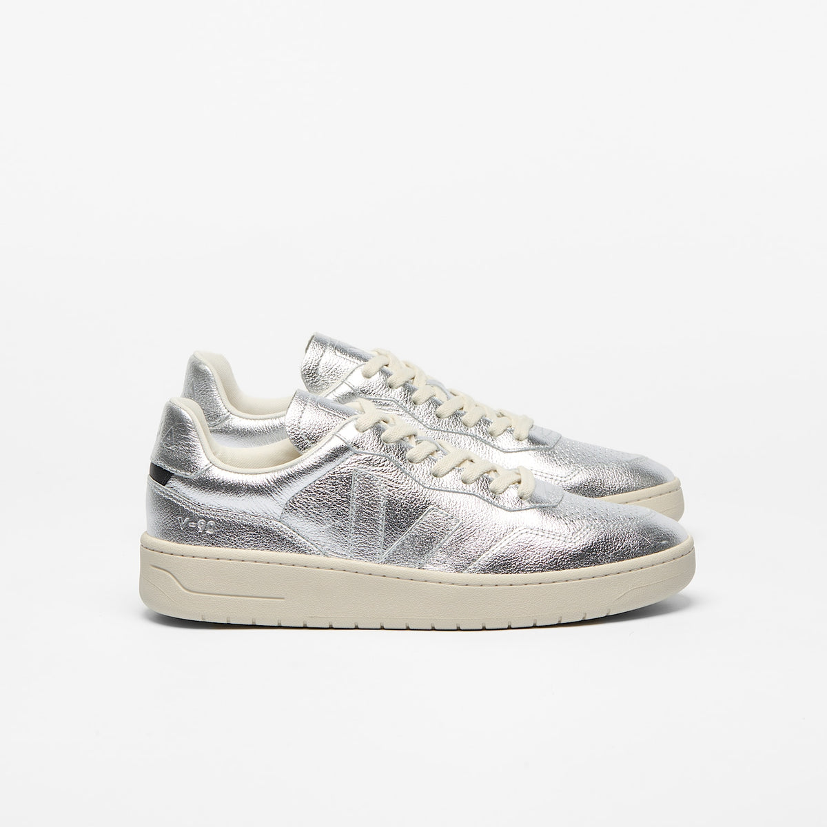 V-90 LEATHER SILVER | VEJA SALE