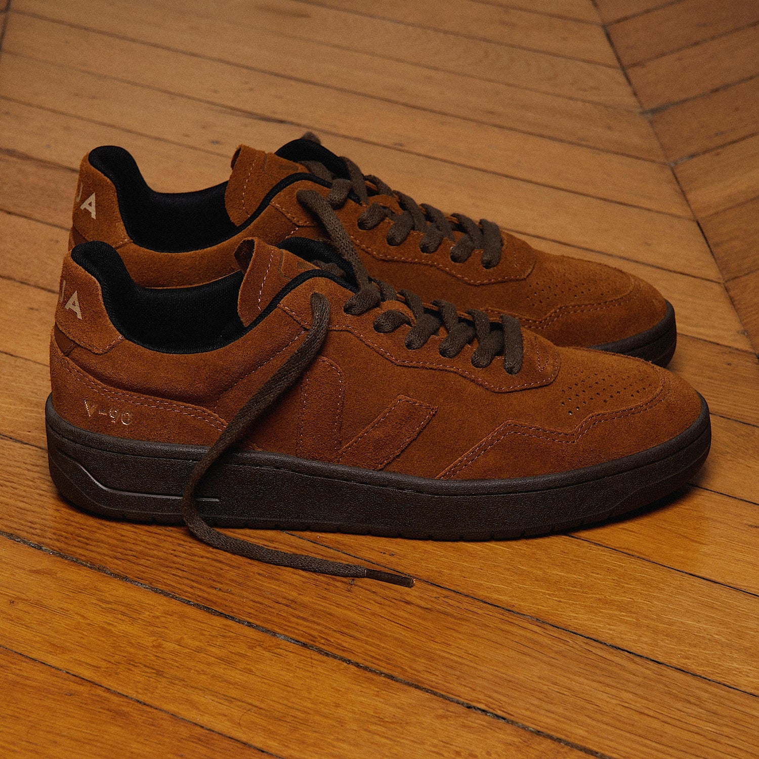 V-90 SUEDE FULL COGNAC EAGLE | VEJA OUTLET