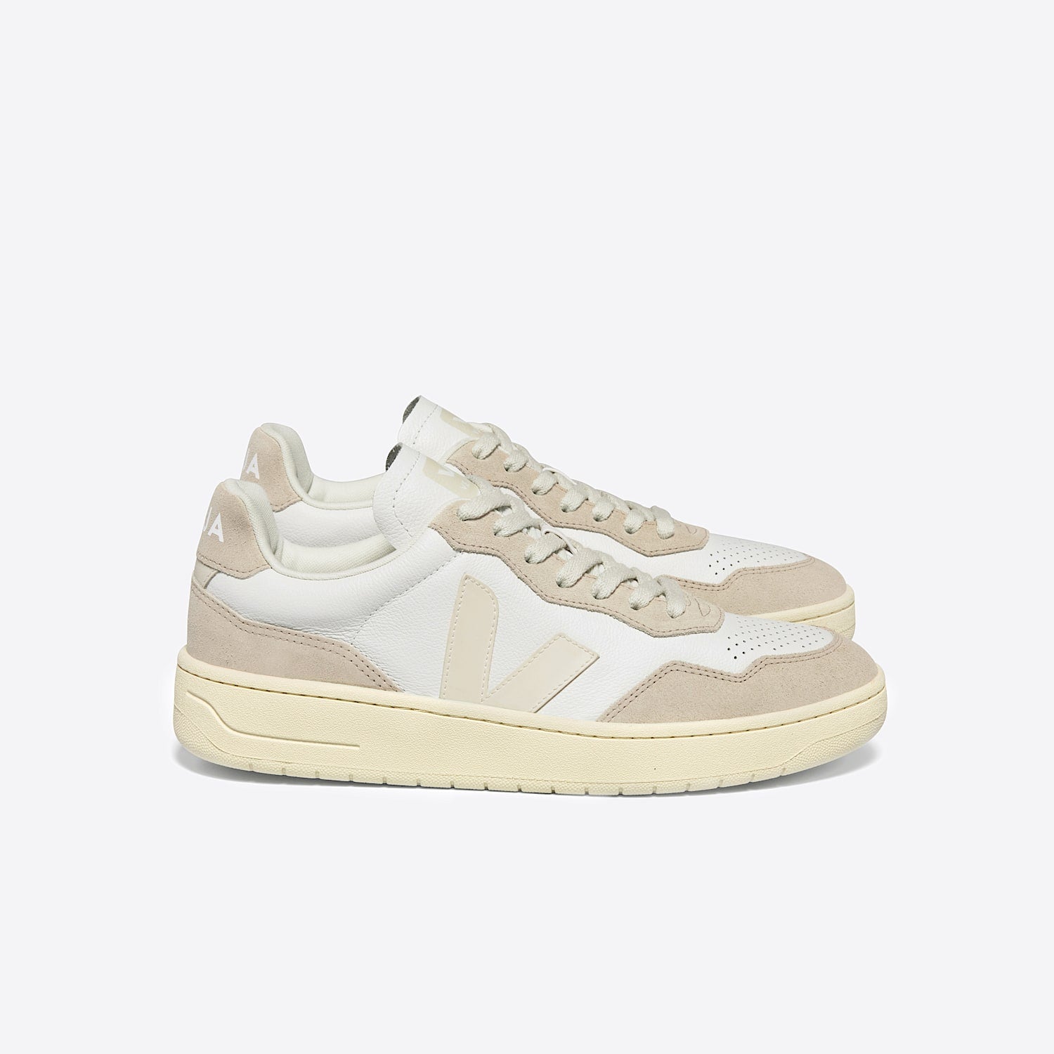 V-90 LEATHER WHITE PIERRE | VEJA NEAR ME