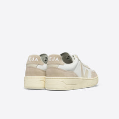 V-90 LEATHER WHITE PIERRE | VEJA NEAR ME