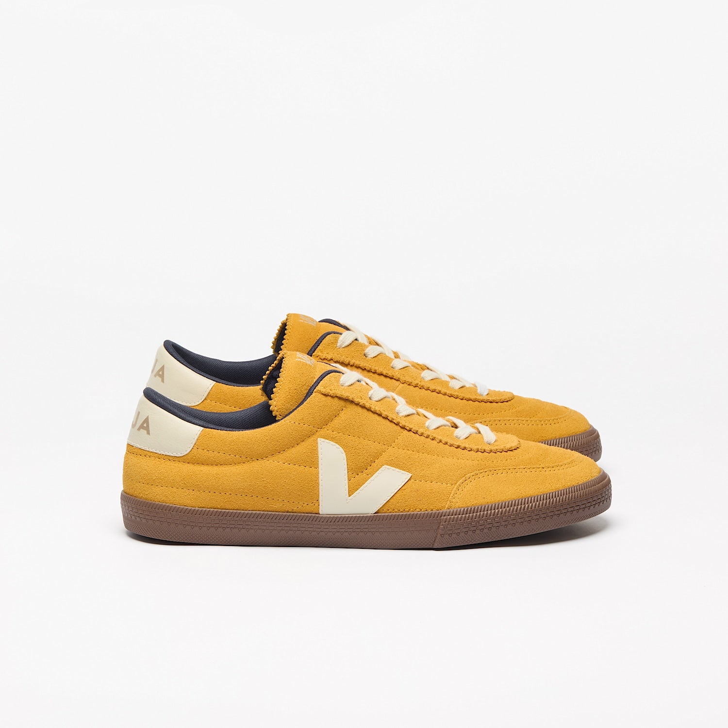 PANENKA SUEDE SAFRAN PIERRE BARK | VEJA ONLINE