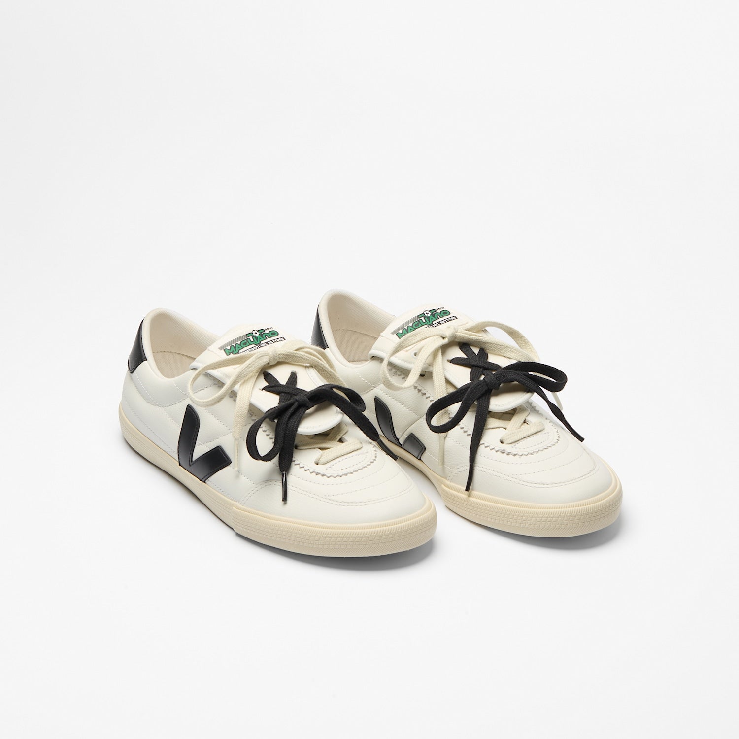 PANENKA LEATHER VEJA X MAGLIANO WHITE | VEJA SALE