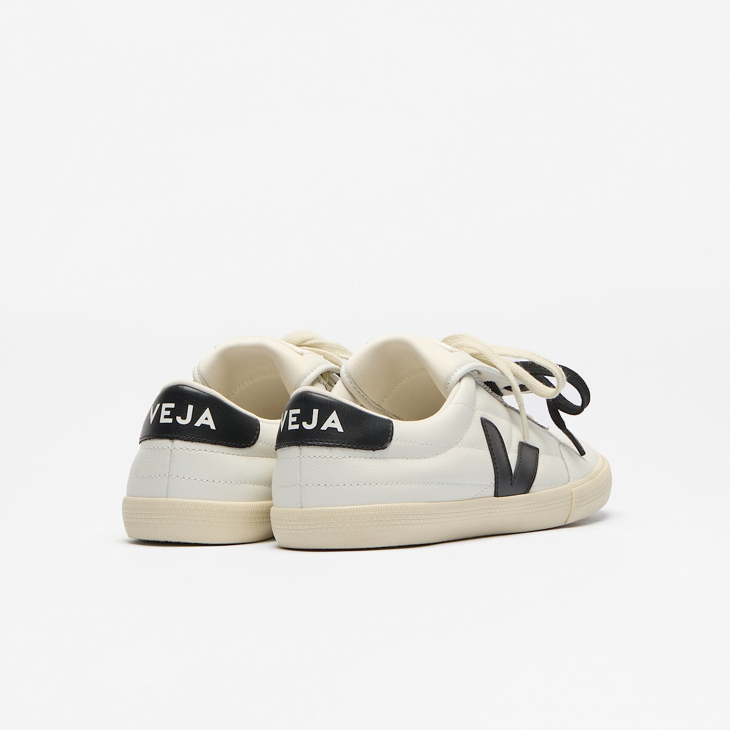 PANENKA LEATHER VEJA X MAGLIANO WHITE | VEJA SALE