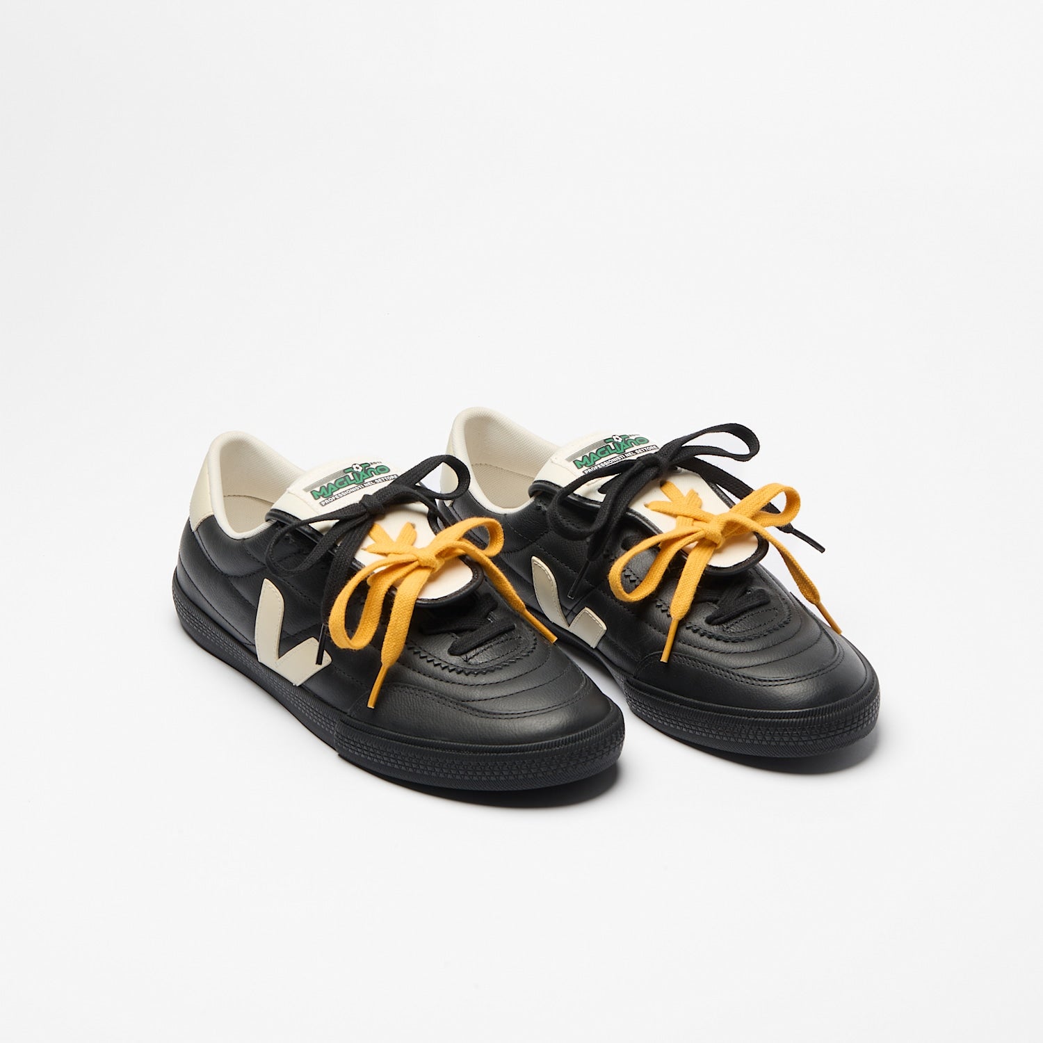 PANENKA LEATHER VEJA X MAGLIANO BLACK | VEJA OUTLET