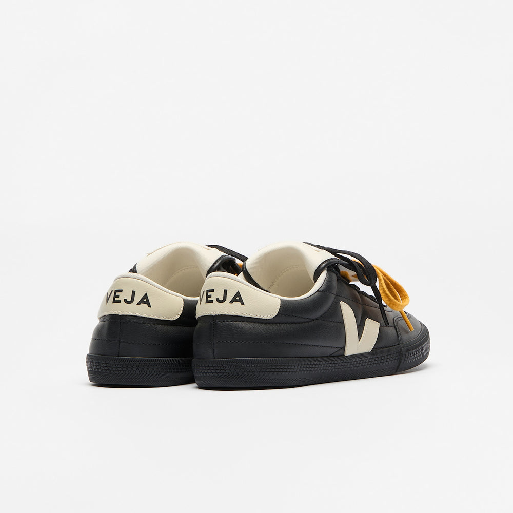 PANENKA LEATHER VEJA X MAGLIANO BLACK | VEJA OUTLET