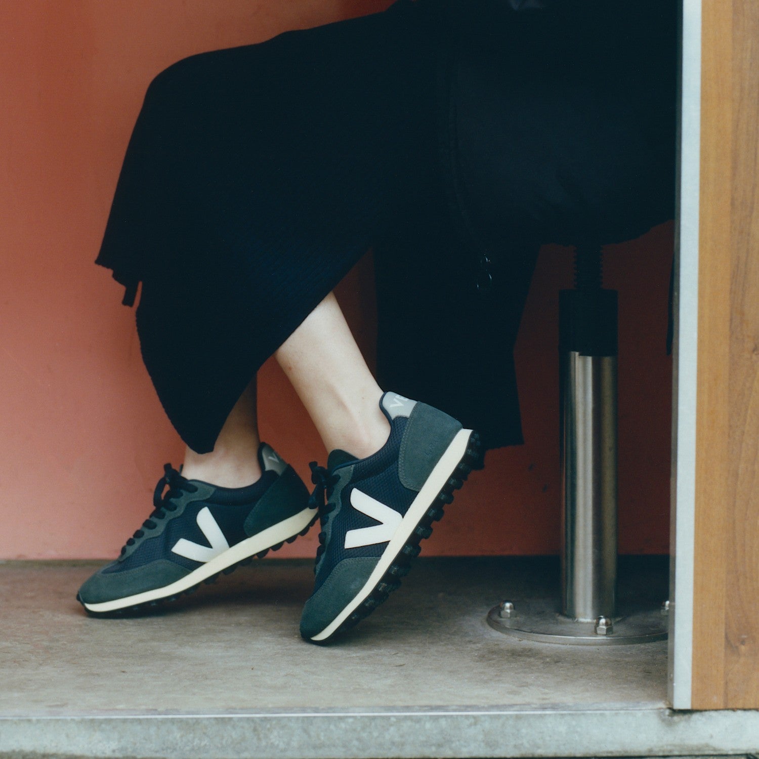 RIO BRANCO ALVEOMESH BLACK WHITE OXFORD GREY | VEJA NEAR ME