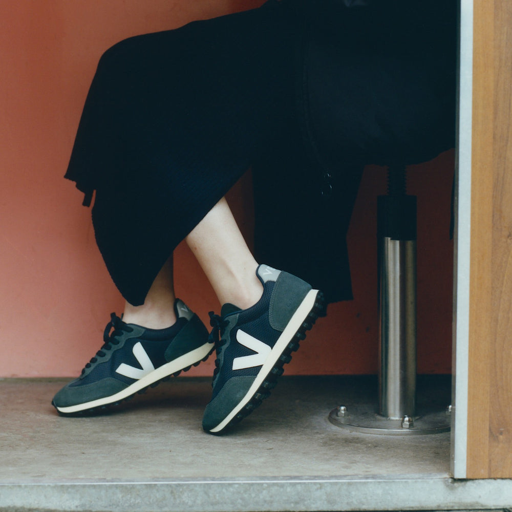 RIO BRANCO ALVEOMESH BLACK WHITE OXFORD GREY | VEJA NEAR ME