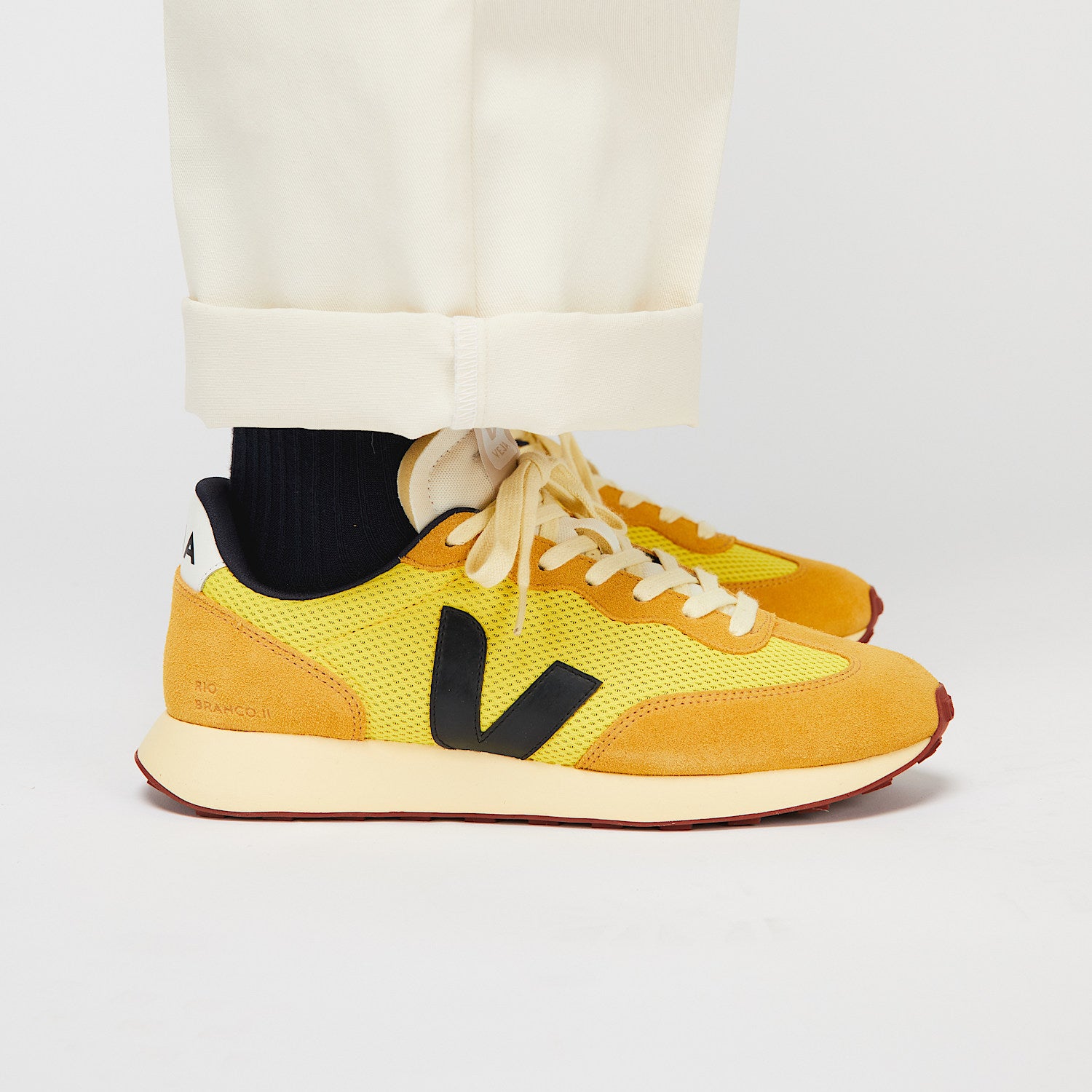 RIO BRANCO II ALVEOMESH TONIC BLACK | VEJA ONLINE