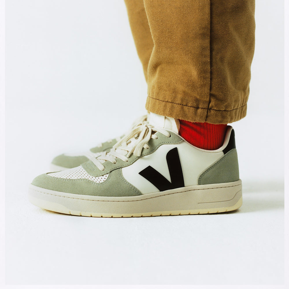 V-10 LEATHER PURE BLACK CLAY | VEJA OUTLET