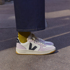 V-10 LEATHER PURE BLACK PARME | VEJA ONLINE