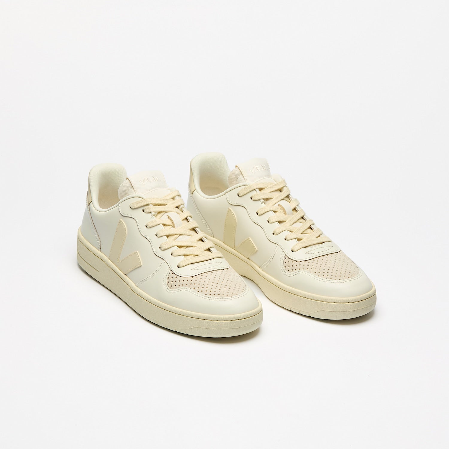 V-10 LEATHER PURE CALCAIRE | VEJA SALE