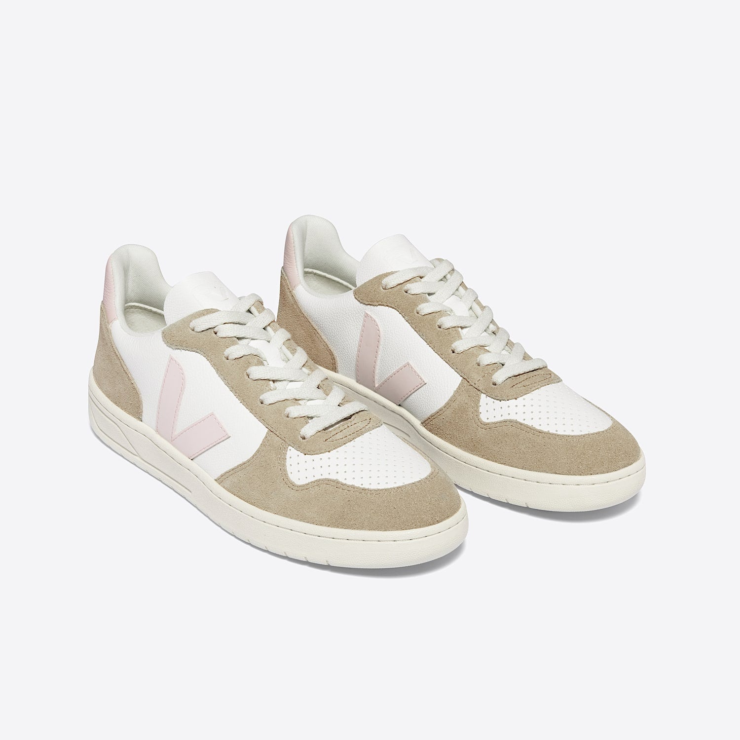 V-10 LEATHER WHITE PETALE SAHARA | VEJA NEAR ME
