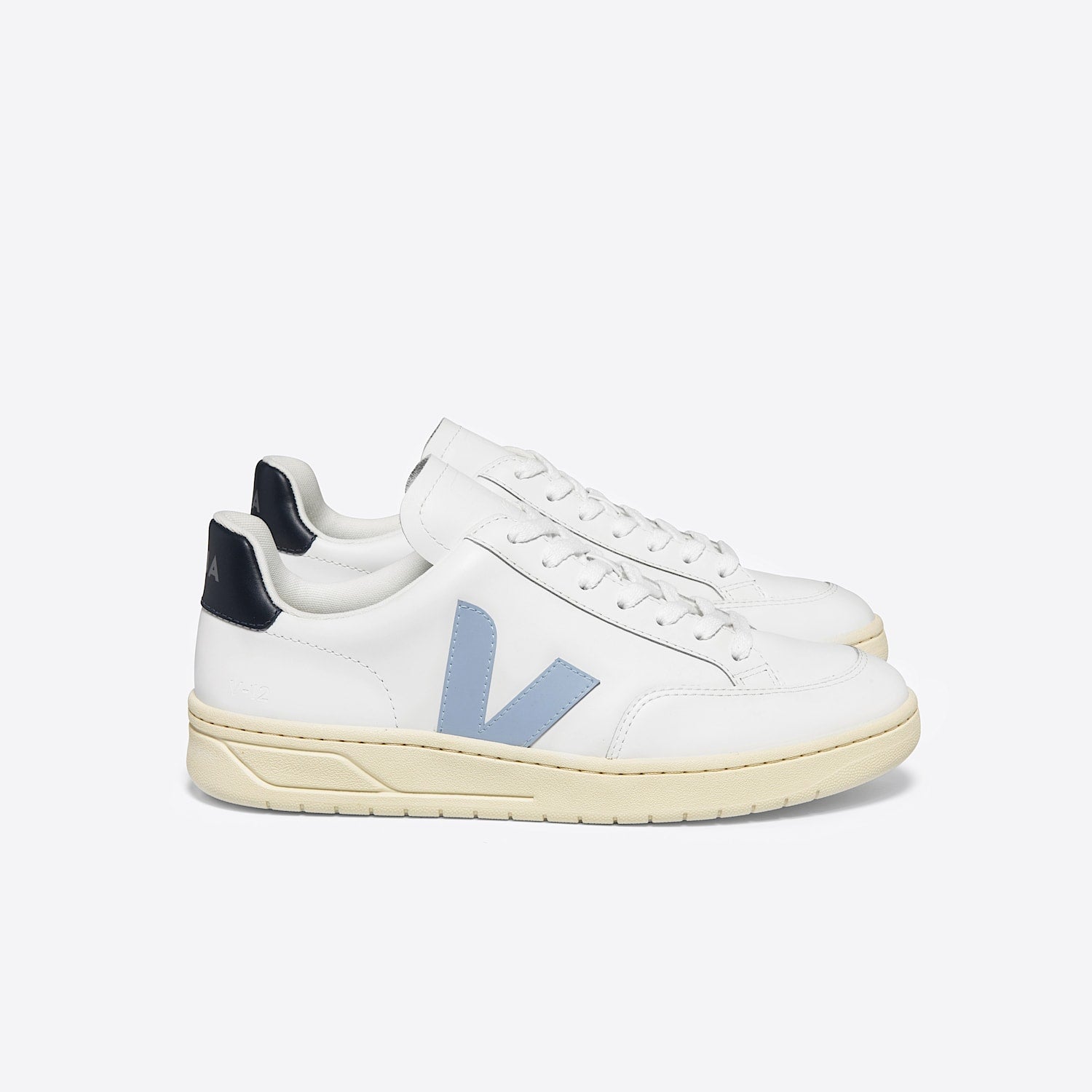 V-12 LEATHER WHITE STEEL NAUTICO | VEJA NEAR ME