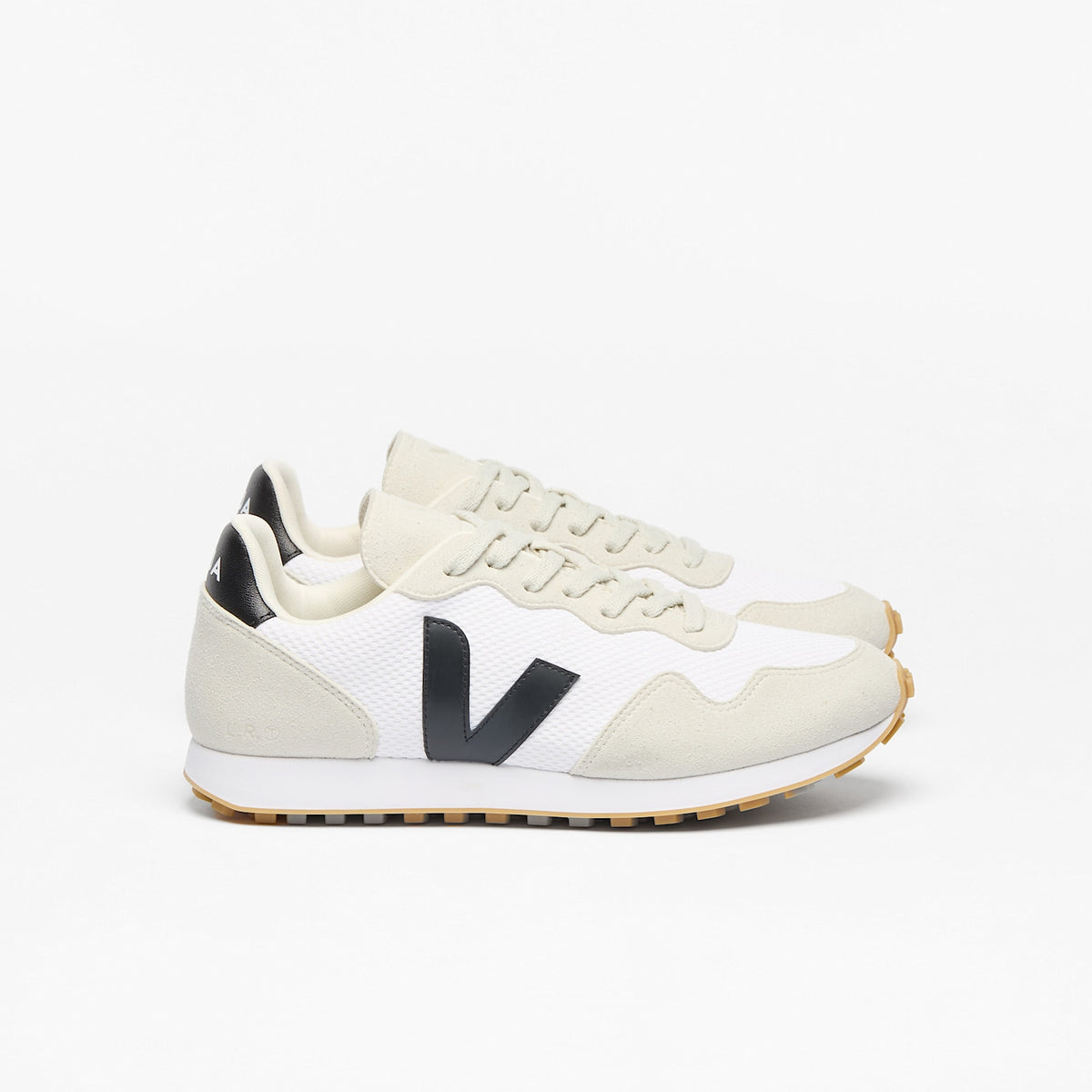 SDU ALVEOMESH WHITE BLACK PIERRE | VEJA FOR SALE