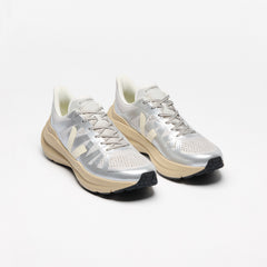 CONDOR 3 ADVANCED ENGINEERED-MESH SILVER ALMOND | VEJA US