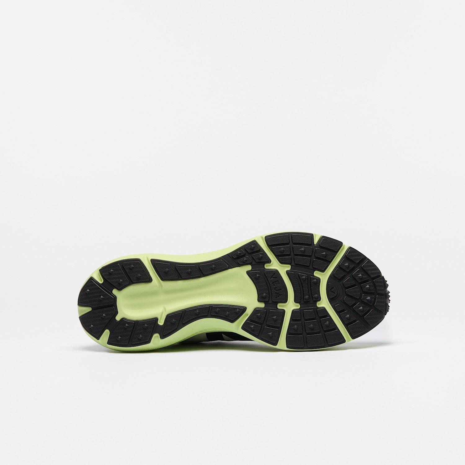 CONDOR 3 ADVANCED ENGINEERED-MESH NATURAL LIMO | VEJA NEAR ME