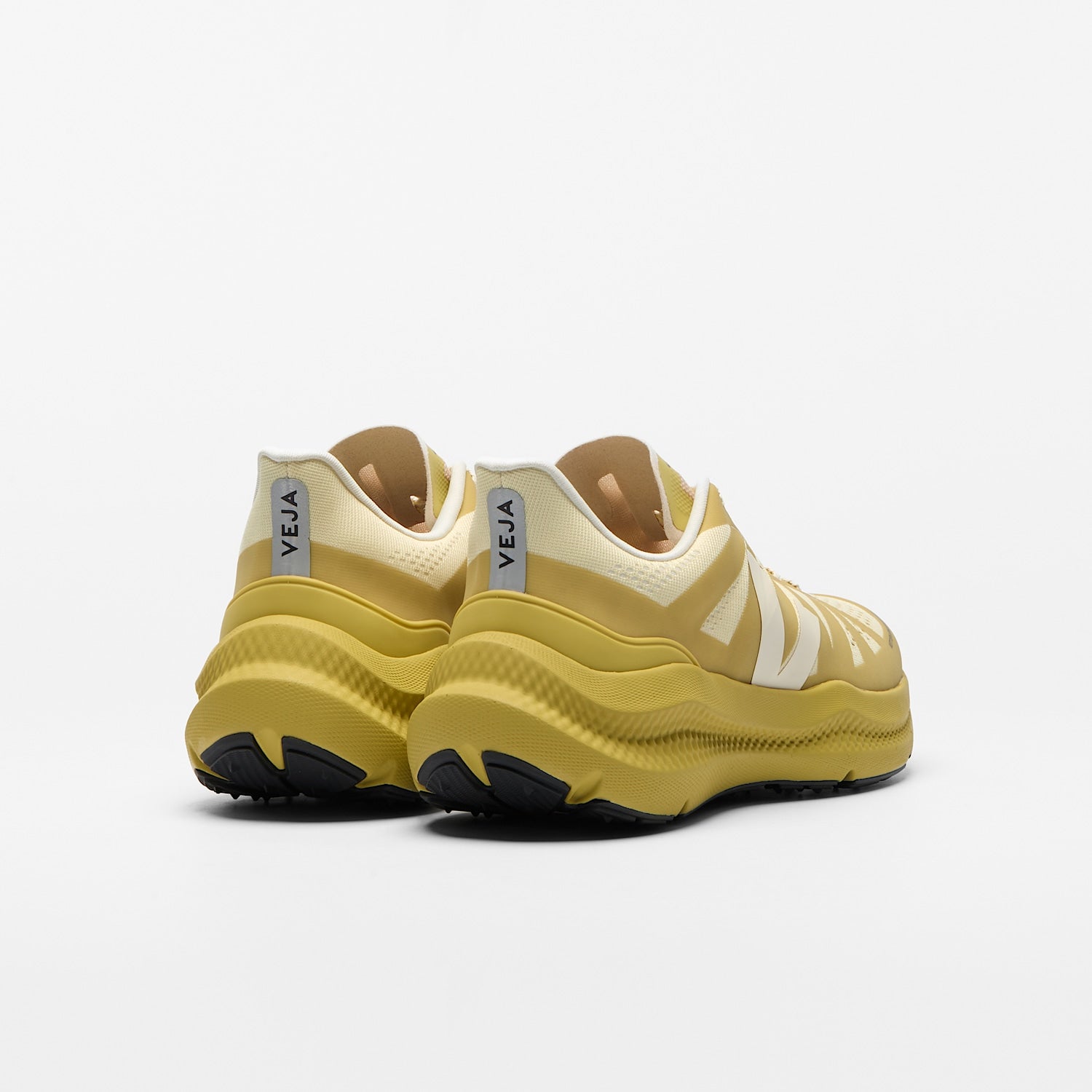CONDOR 3 ADVANCED ENGINEERED-MESH SUN LIQUOR | VEJA DISCOUNT