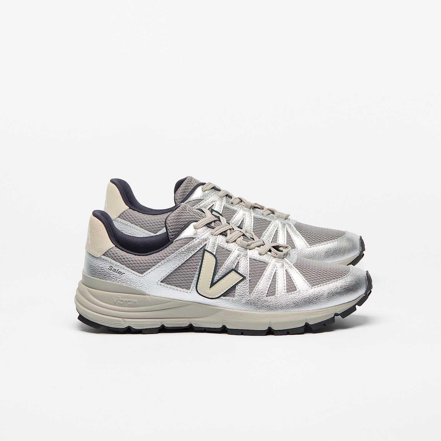 SALAR ALVEOMESH PIERRE SILVER | VEJA SALE