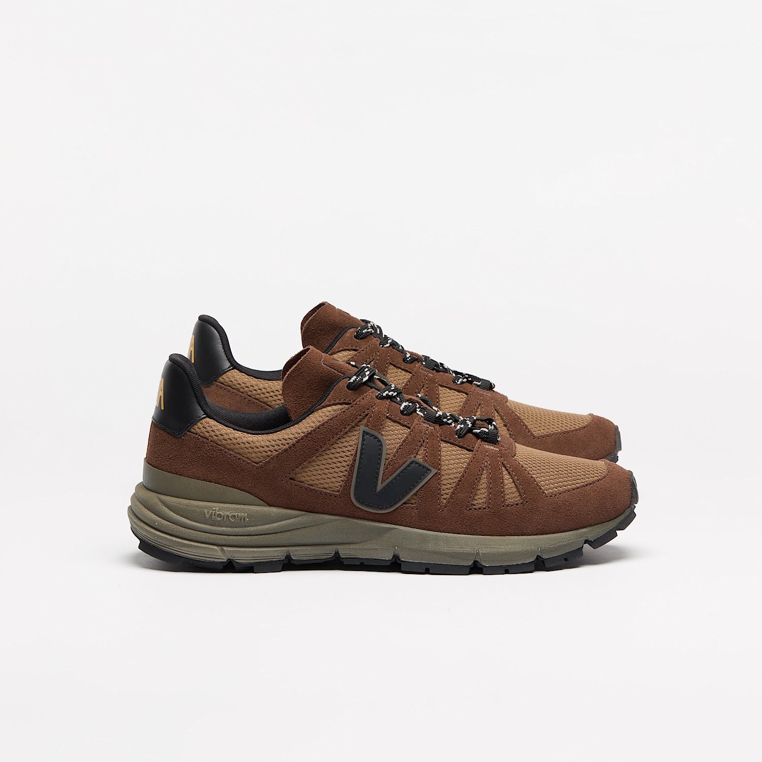 SALAR ALVEOMESH TENT BLACK WALNUT | VEJA ONLINE