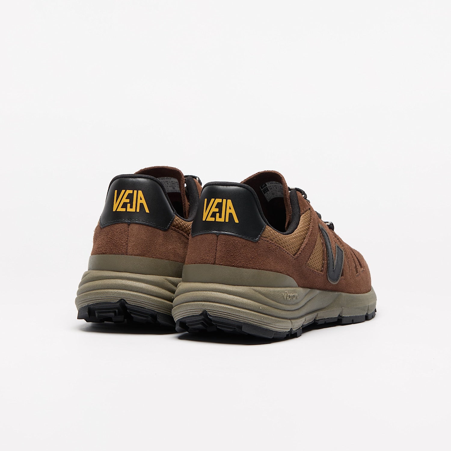 SALAR ALVEOMESH TENT BLACK WALNUT | VEJA ONLINE