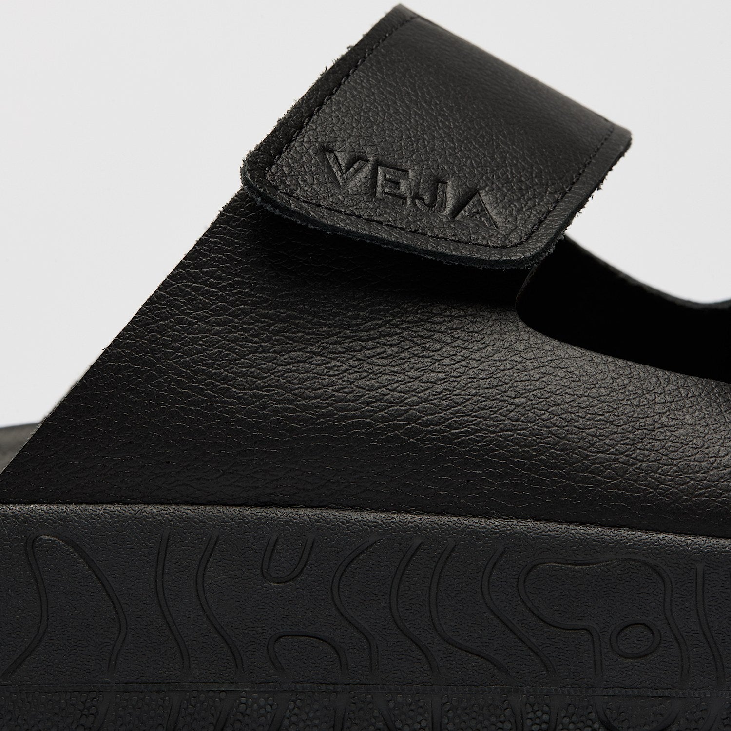 ETNA LEATHER FULL BLACK | VEJA OUTLET