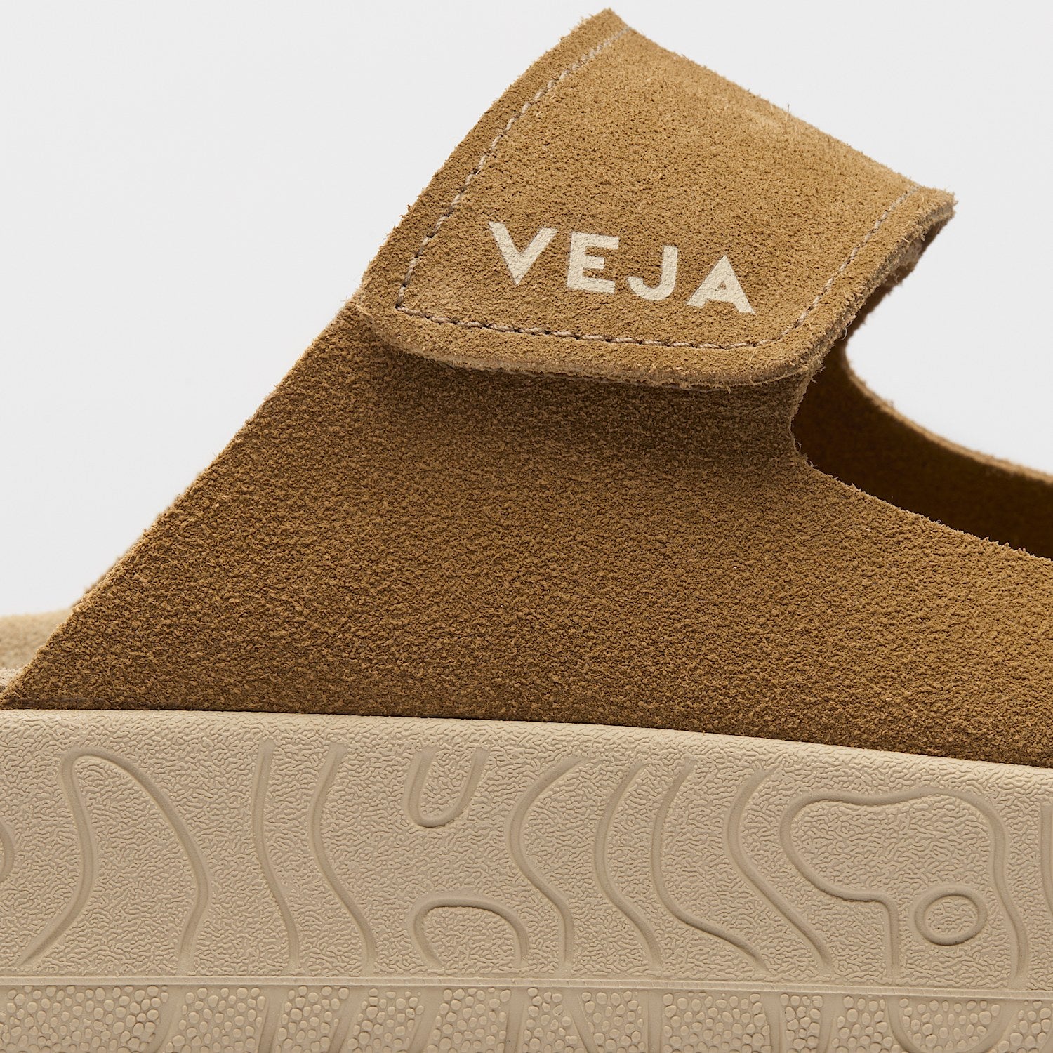 ETNA SUEDE TENT ALMOND | VEJA NEAR ME