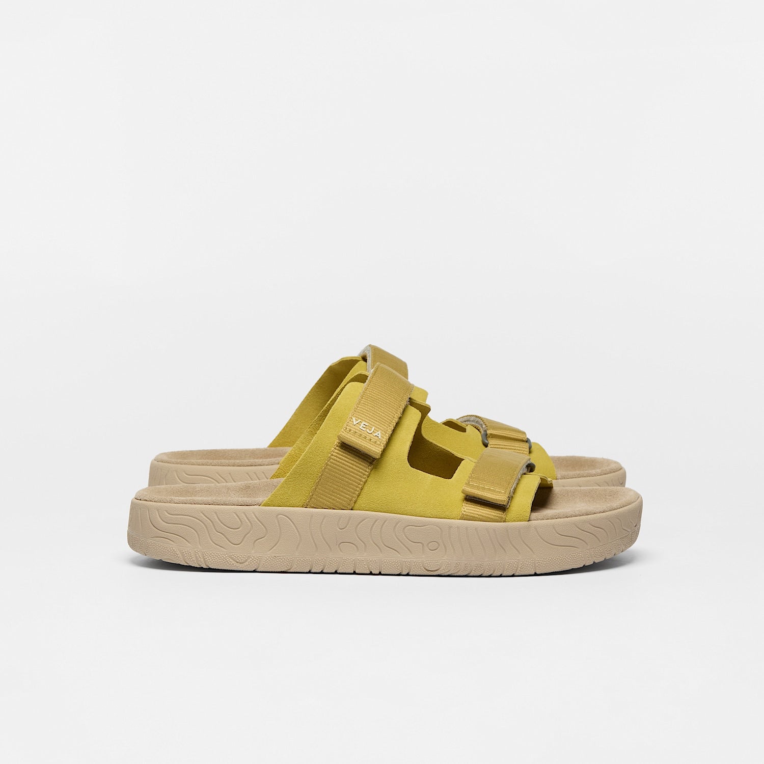 ARPOADOR SUEDE LIQUOR OCRE | VEJA OUTLET