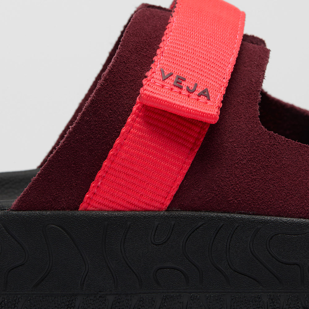 ARPOADOR SUEDE AMARANTE ROSE FLUO BLACK | VEJA FOR SALE