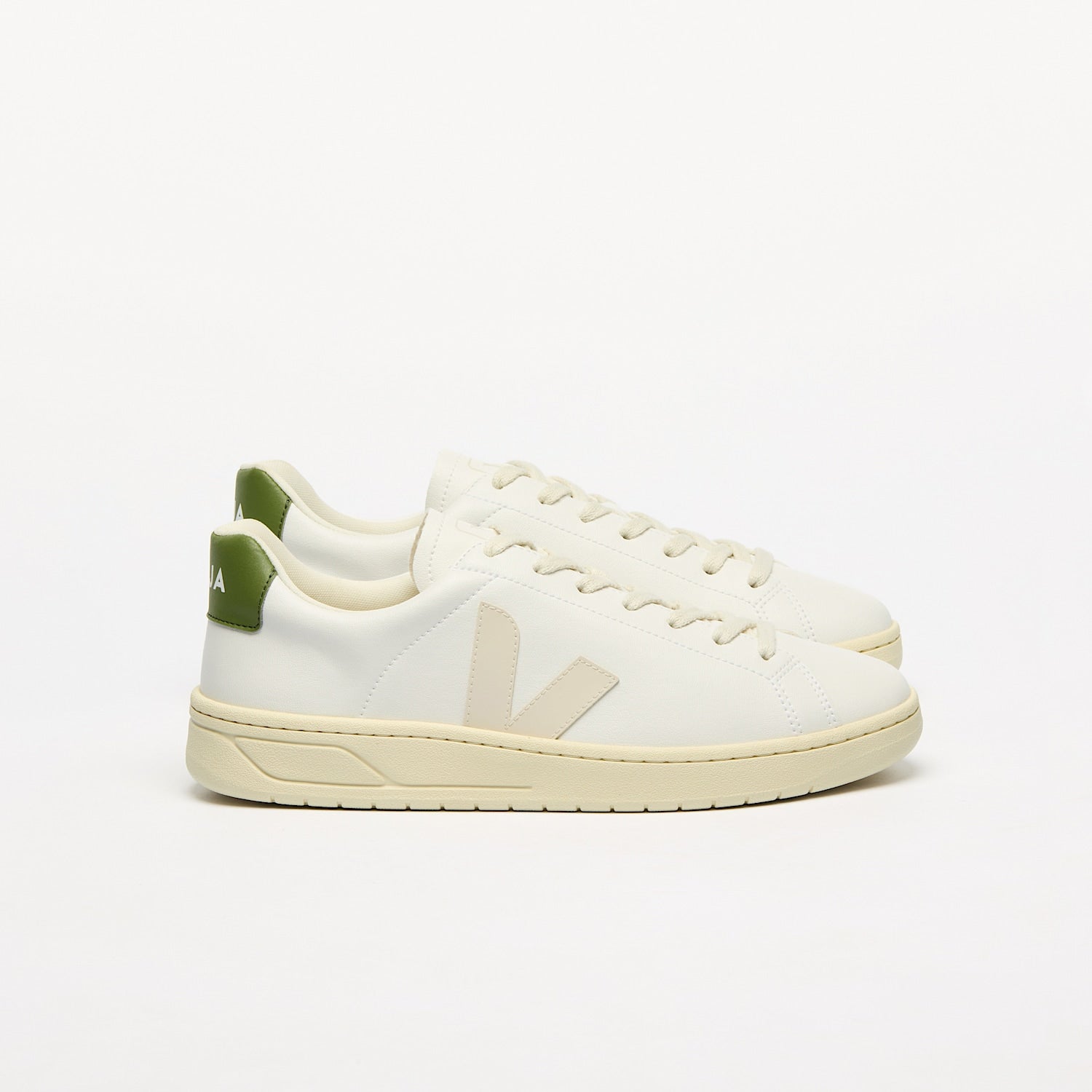 URCA CWL WHITE PIERRE KIWI | VEJA NEAR ME